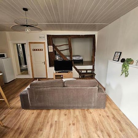 Studio Au Centre-Ville Baume-les-Dames Exteriér fotografie