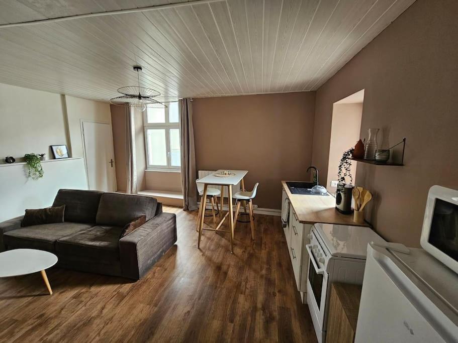 Studio Au Centre-Ville Baume-les-Dames Exteriér fotografie
