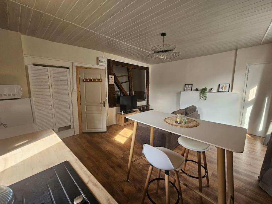 Studio Au Centre-Ville Baume-les-Dames Exteriér fotografie